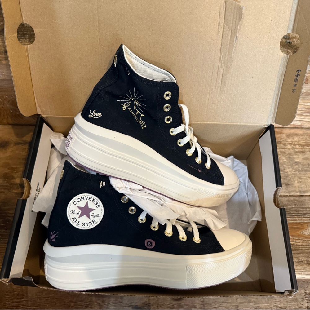 Converse Women's Black Dreamy Dahlia  and White High-Top Sneakers